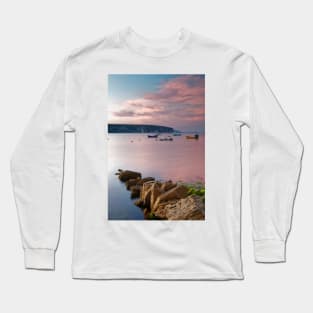 Looking across Swanage Bay, Dorset Long Sleeve T-Shirt